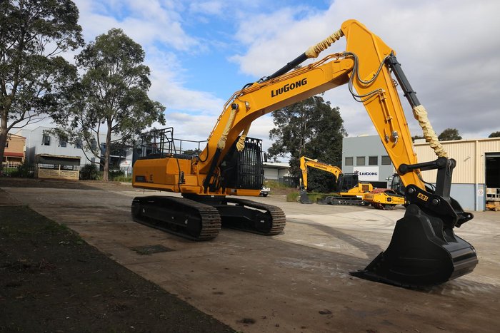 2023 Liugong 930E Excavator