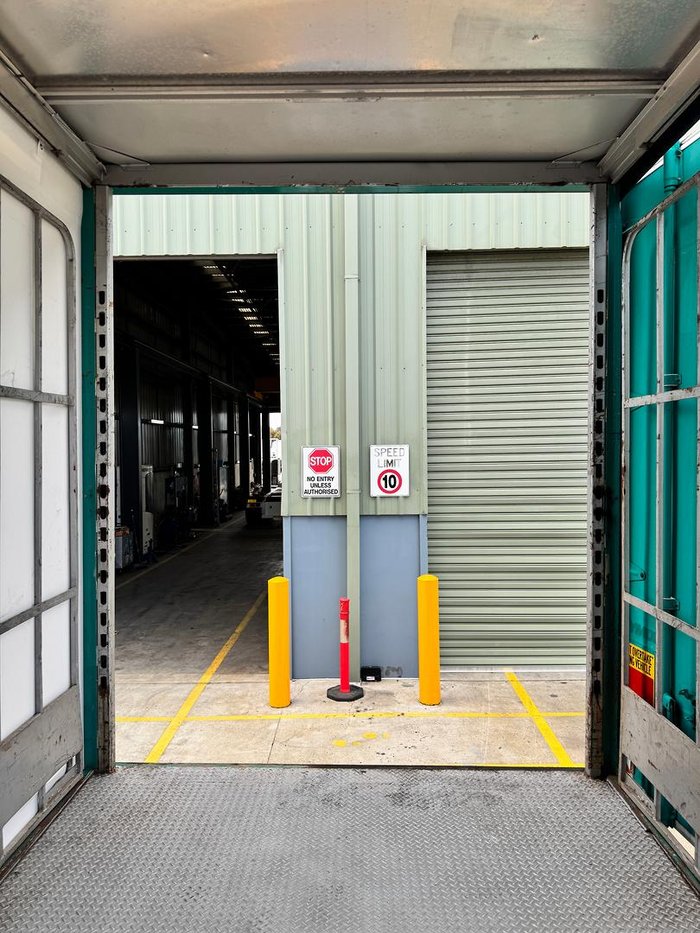 2008 Krueger St2 18 Pallet Sd Curtain Sider