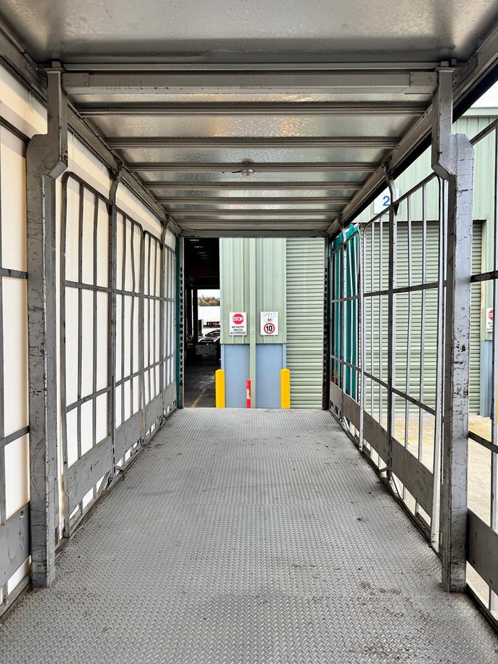 2008 Krueger St2 18 Pallet Sd Curtain Sider