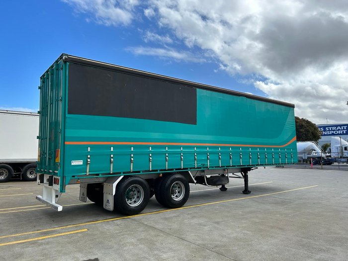 2008 Krueger St2 18 Pallet Sd Curtain Sider
