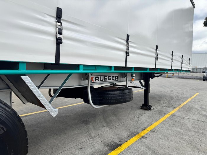 2008 Krueger St2 18 Pallet Sd Curtain Sider