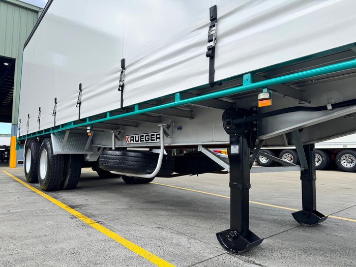 2008 Krueger St2 18 Pallet Sd Curtain Sider 