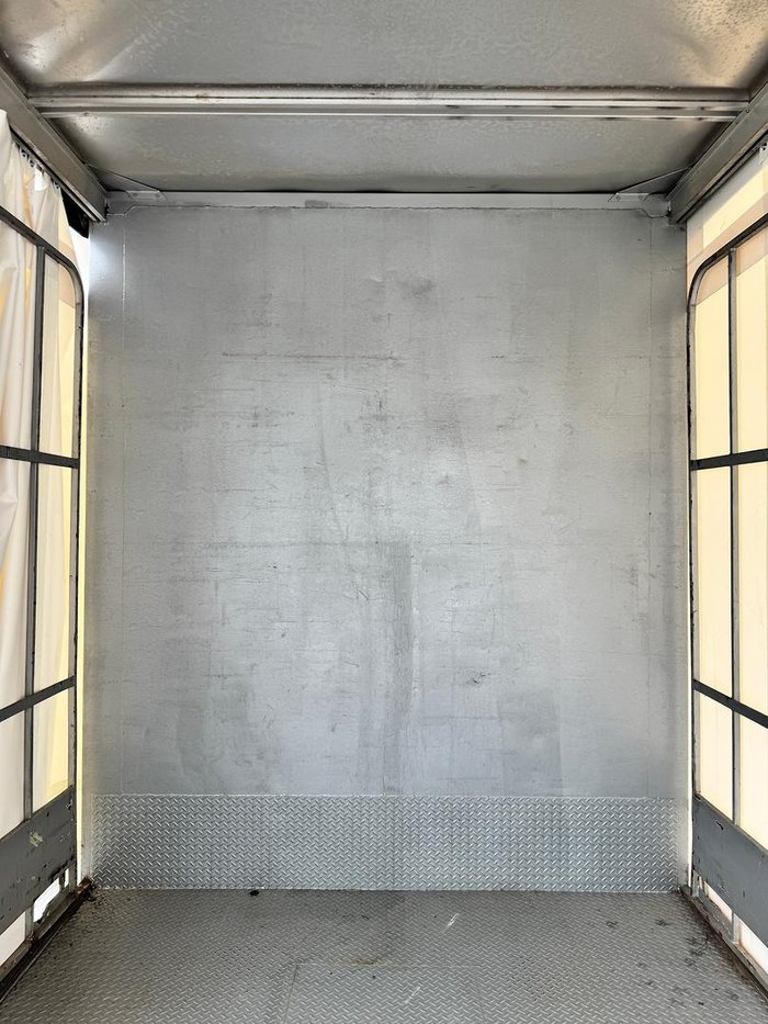2008 Krueger St2 18 Pallet Sd Curtain Sider 