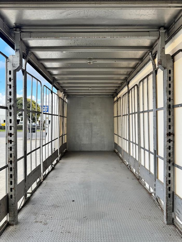 2008 Krueger St2 18 Pallet Sd Curtain Sider 