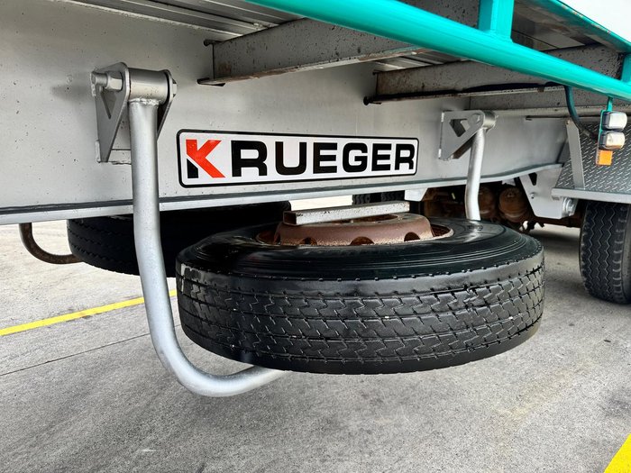2008 Krueger St2 18 Pallet Sd Curtain Sider 