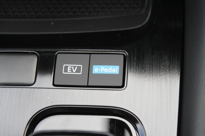 2025 Nissan X-TRAIL ST-L e-POWER