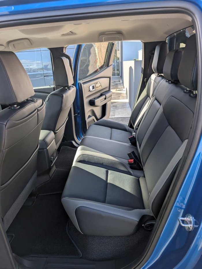 2026 NISSAN NAVARA ST-X