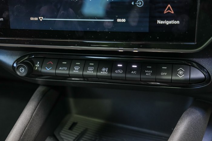 2025 Alfa Romeo Junior