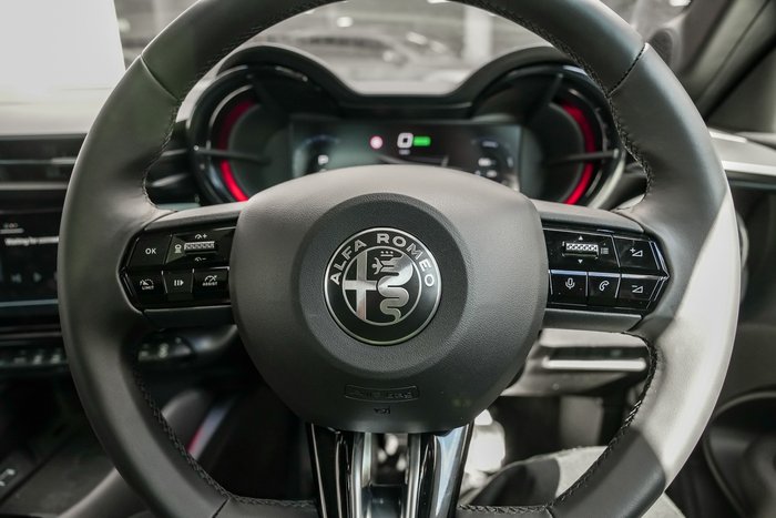 2025 Alfa Romeo Junior