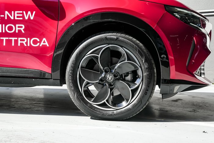 2025 Alfa Romeo Junior