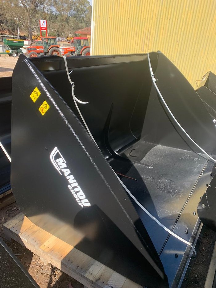 2022 Manitou Cba 2500/4000L Hc Bucket