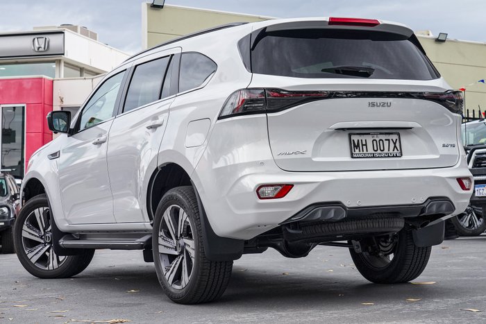 2025 Isuzu MU-X LS-T