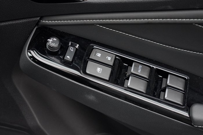 2025 Isuzu MU-X LS-T