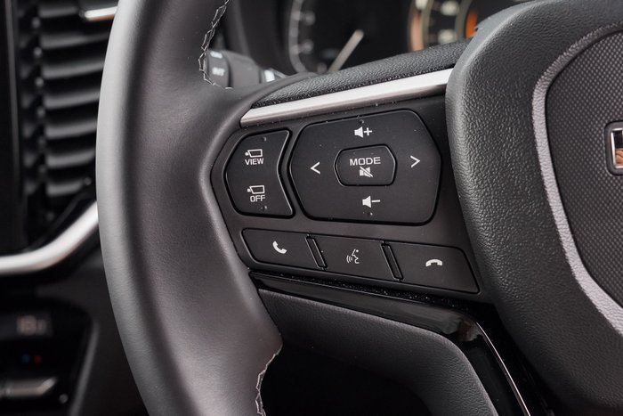 2025 Isuzu MU-X LS-T