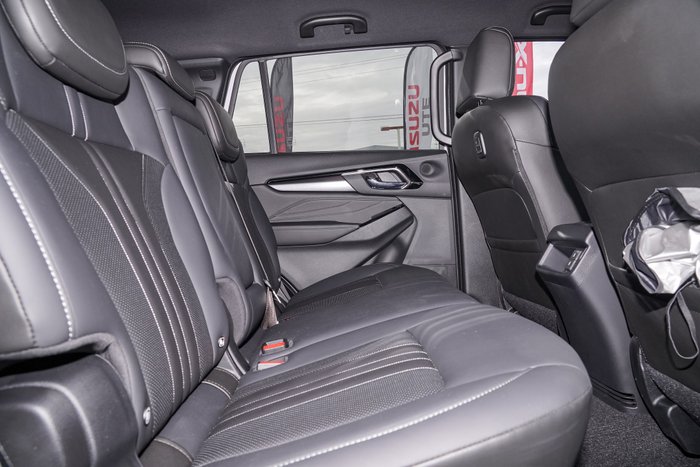 2025 Isuzu MU-X LS-T