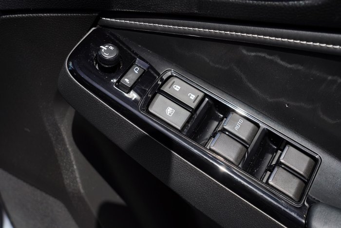 2023 Isuzu MU-X LS-T