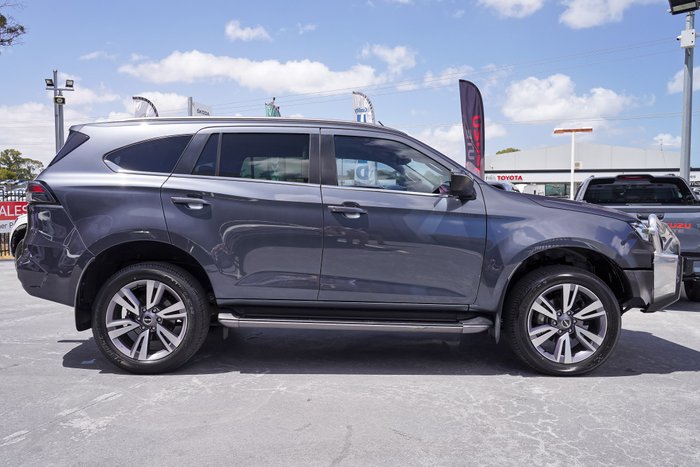 2023 Isuzu MU-X LS-T