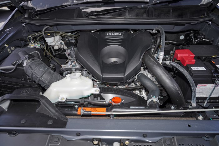 2023 Isuzu MU-X LS-T