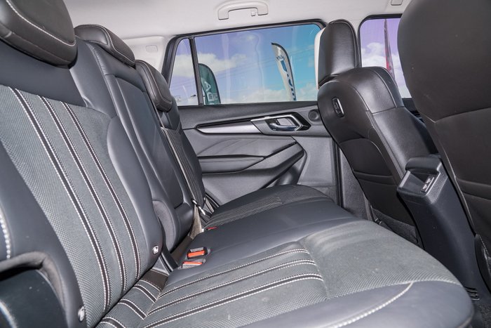 2023 Isuzu MU-X LS-T