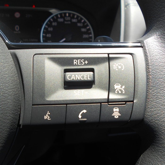 2025 Nissan X-TRAIL ST