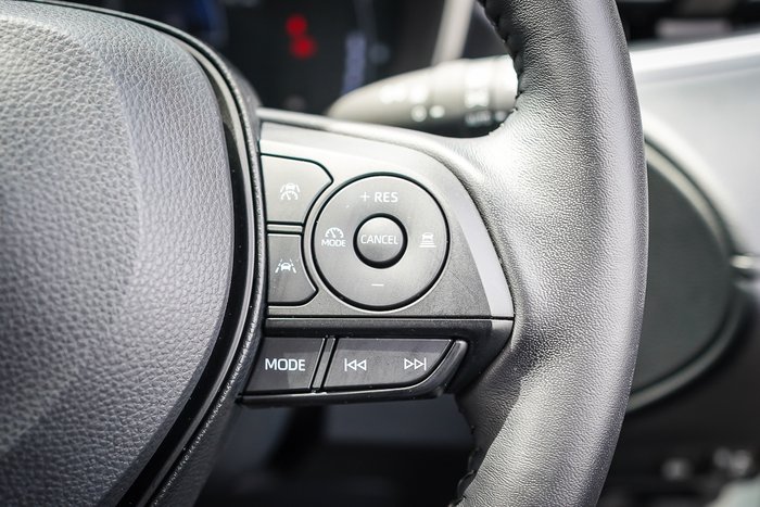 2025 Toyota Corolla Cross Hybrid GXL