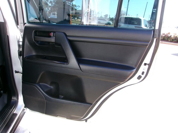 2018 TOYOTA LANDCRUISER GX (4x4)