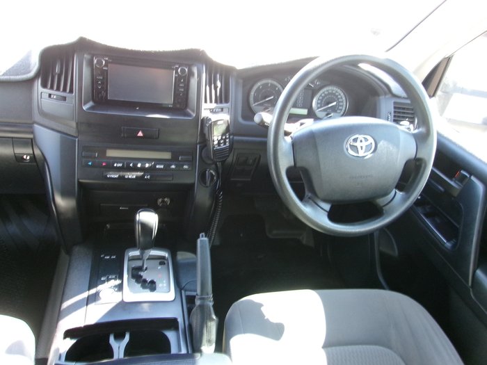 2018 TOYOTA LANDCRUISER GX (4x4)