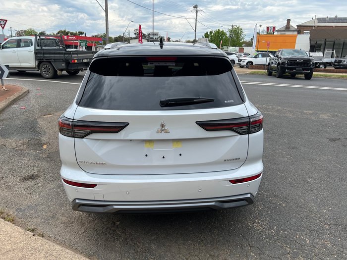 2025 MITSUBISHI OUTLANDER EXCEED TOURER