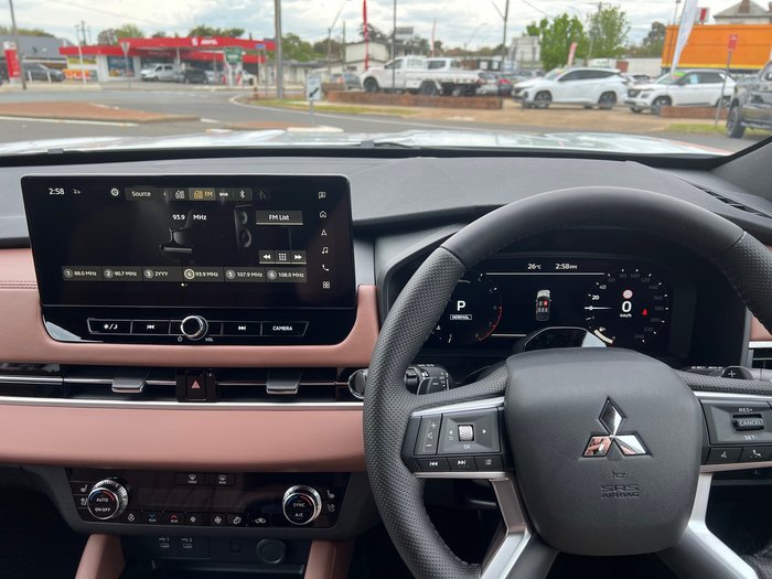 2025 MITSUBISHI OUTLANDER EXCEED TOURER