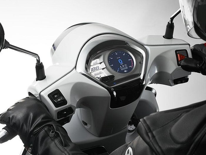 2025 Kymco Like 150R Like White