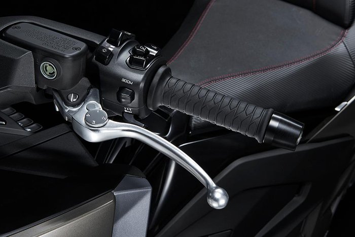 2025 Kymco AK 550 Premium AK Black