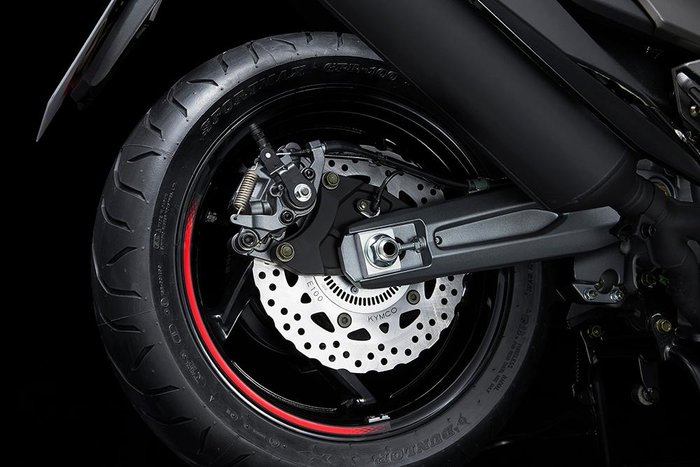 2025 Kymco AK 550 Premium AK Black