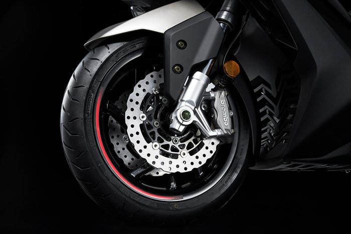 2025 Kymco AK 550 Premium AK Black