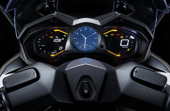 2025 Kymco AK 550 Premium AK Black