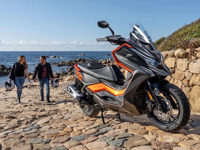 2025 Kymco DT X360 DownTown Black