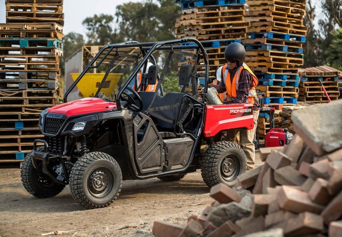 2025 Honda Pioneer 520-2 Pioneer Red