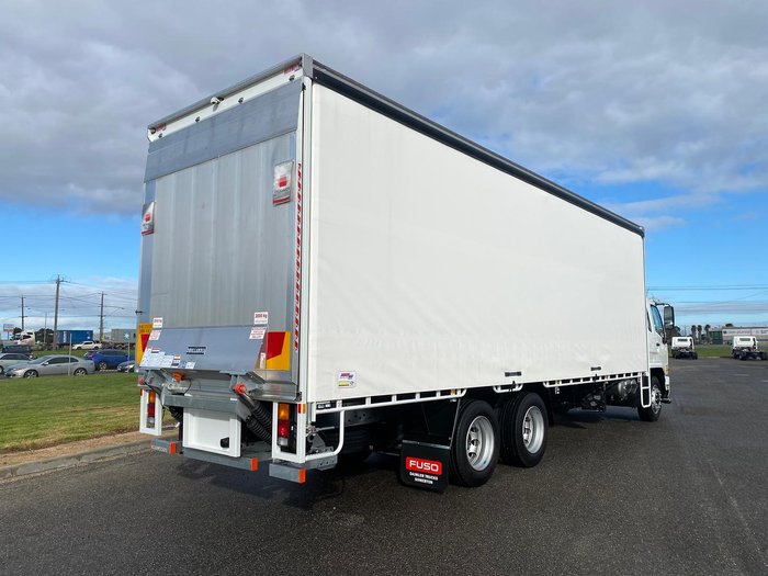 2025 Fuso Fighter 2427 White