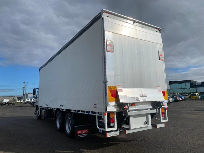 2025 Fuso Fighter 2427 White