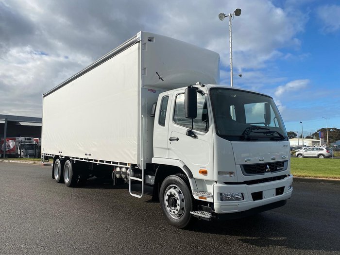 2025 Fuso Fighter 2427 White