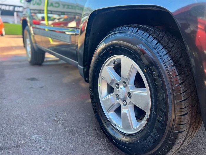 2010 JEEP GRAND CHEROKEE OVERLAND (4x4)