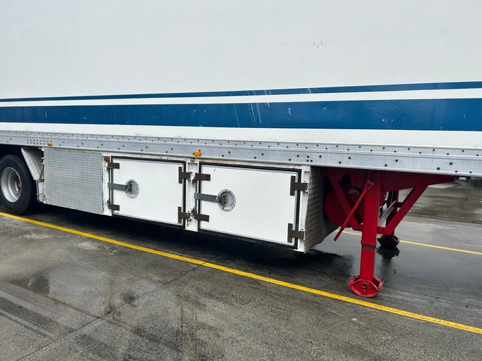 1997 Maxicube St3 24 Pallet Chiller, Belly Locks Evap