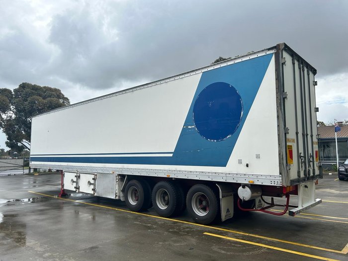 1997 Maxicube St3 24 Pallet Chiller, Belly Locks Evap