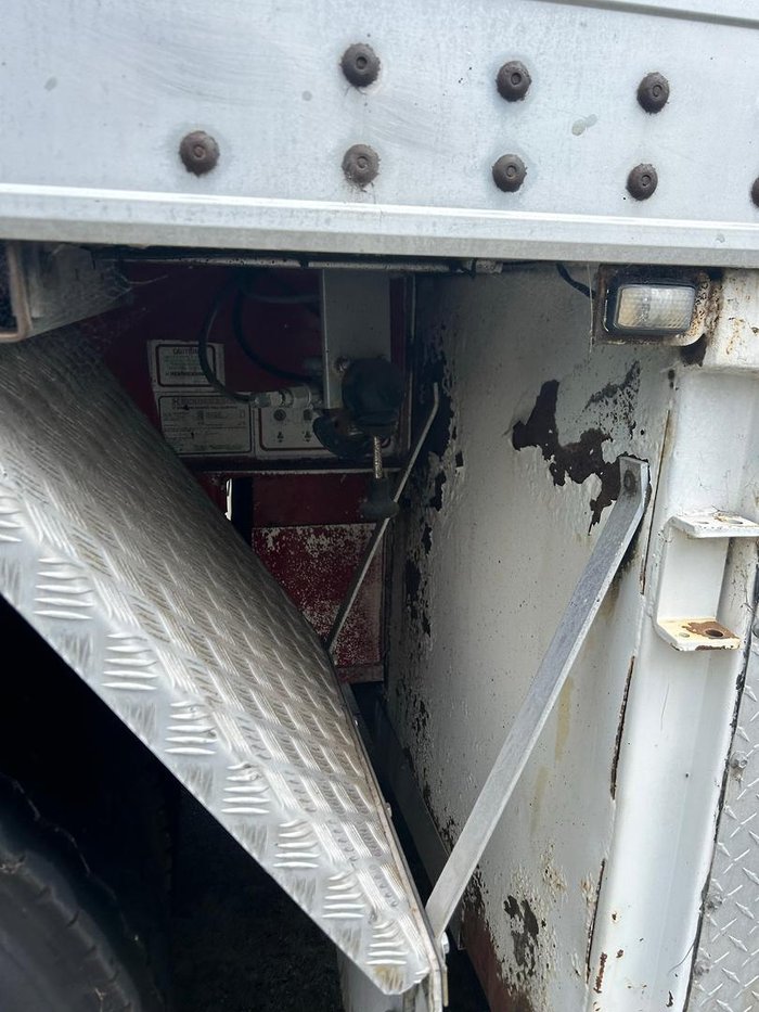 1997 Maxicube St3 24 Pallet Chiller, Belly Locks Evap