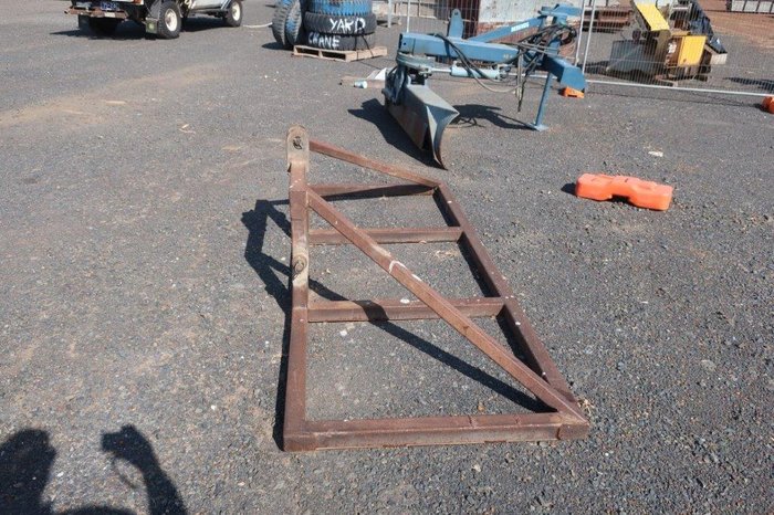 0 Custom Leveling Bar/ Tool Carrier