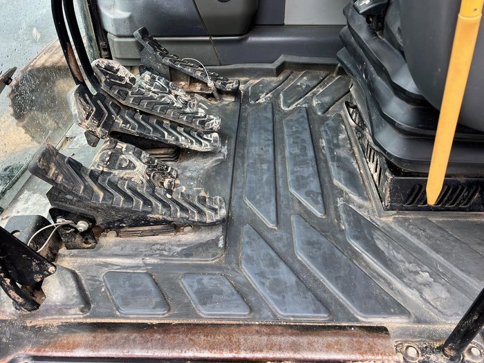 2013 Caterpillar 329Dl