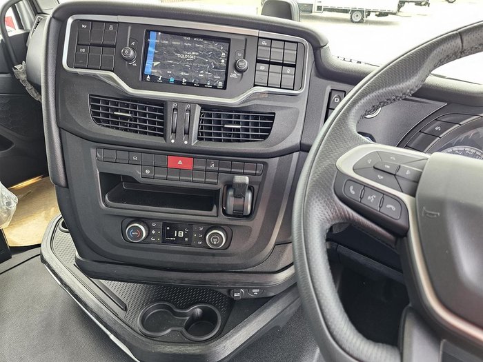 2024 Iveco S-Way AS700