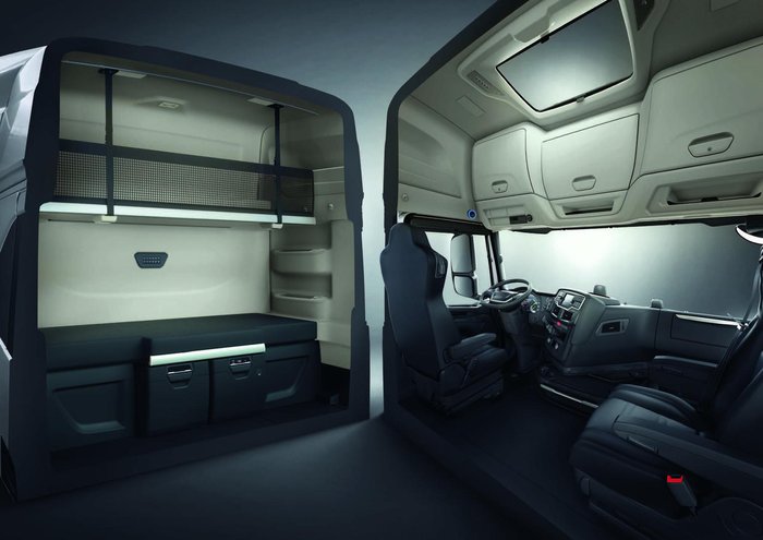 2024 Iveco S-Way AS700