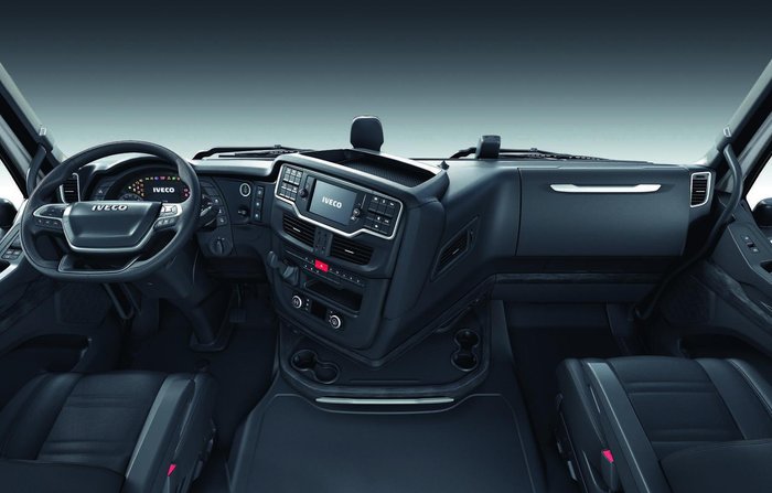 2024 Iveco S-Way AS700