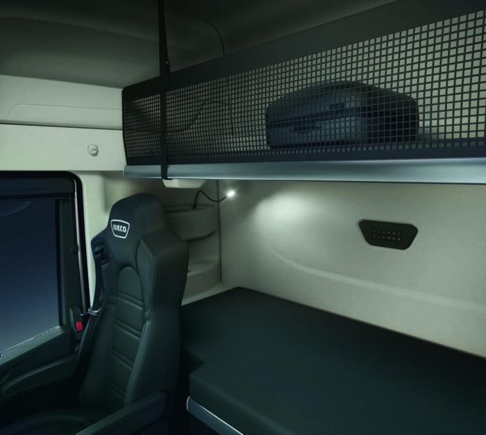 2024 Iveco S-Way AS700