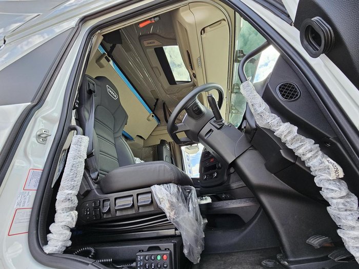 2024 Iveco S-Way AS700